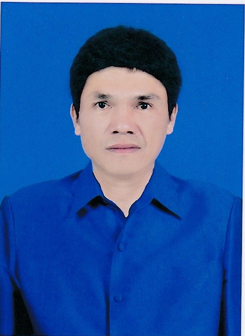 นายพัลลพ ถันอุปถัมภ์