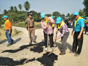 ซ่อมแซมถนนบ้านทุ่งจาน