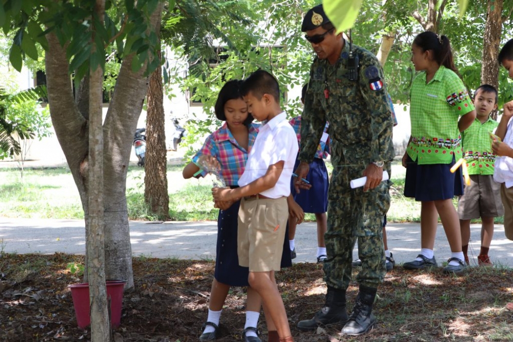 โครงการอบรมโครงการโรงเรียนสีขาวปลอดยาเสพติด