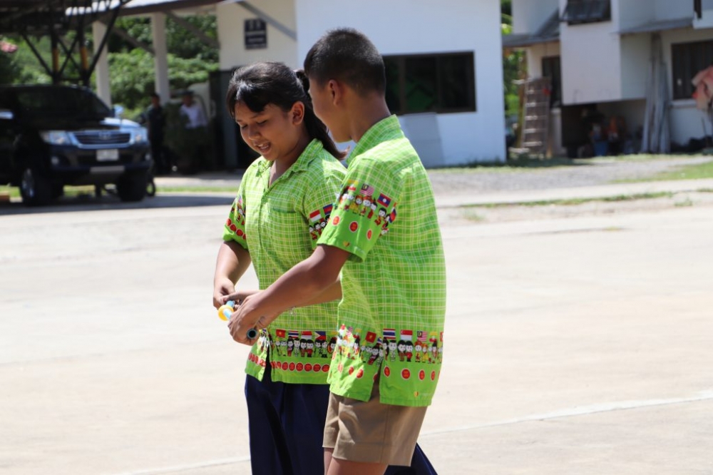 โครงการอบรมโครงการโรงเรียนสีขาวปลอดยาเสพติด