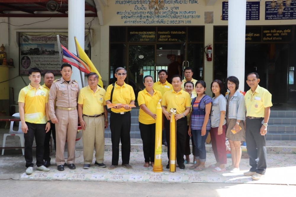 ถวายเทียนพรรษา