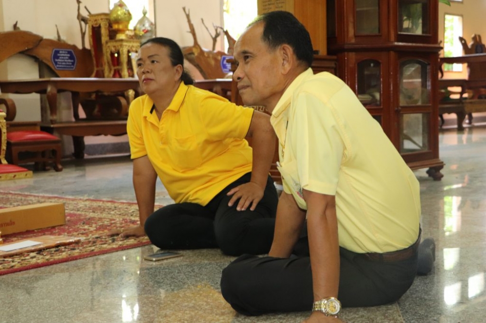 ถวายเทียนพรรษา