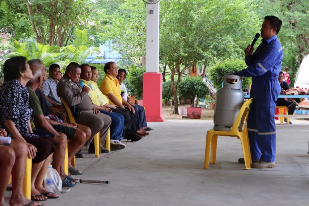 โครงการป้องกันอัคคีภัยและสาธิตการดับเพลิง