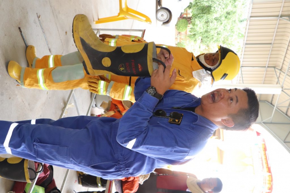 โครงการป้องกันอัคคีภัยและสาธิตการดับเพลิง