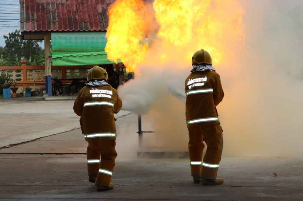 โครงการป้องกันอัคคีภัยและสาธิตการดับเพลิง