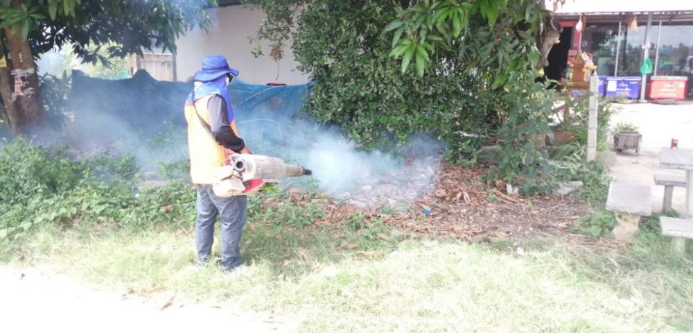 ฉีดพ่อหมอกควันกำจัดยุงลาย