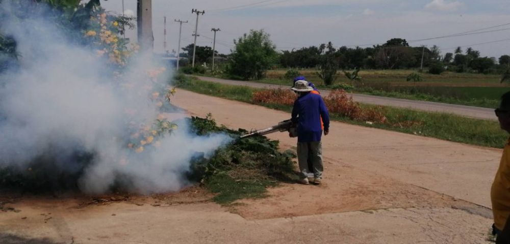 ฉีดพ่อหมอกควันกำจัดยุงลาย