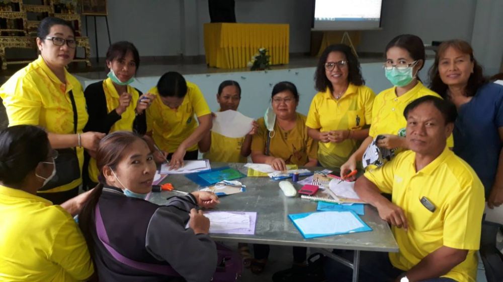 โครงการให้ความรู้ในการป้องกันโควิด