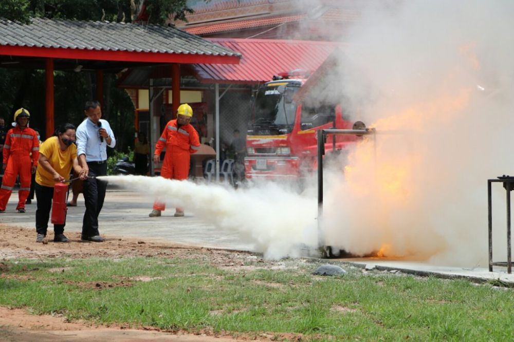 โครงการป้องกันอัคคีภัยและสาธิตการดับเพลิง