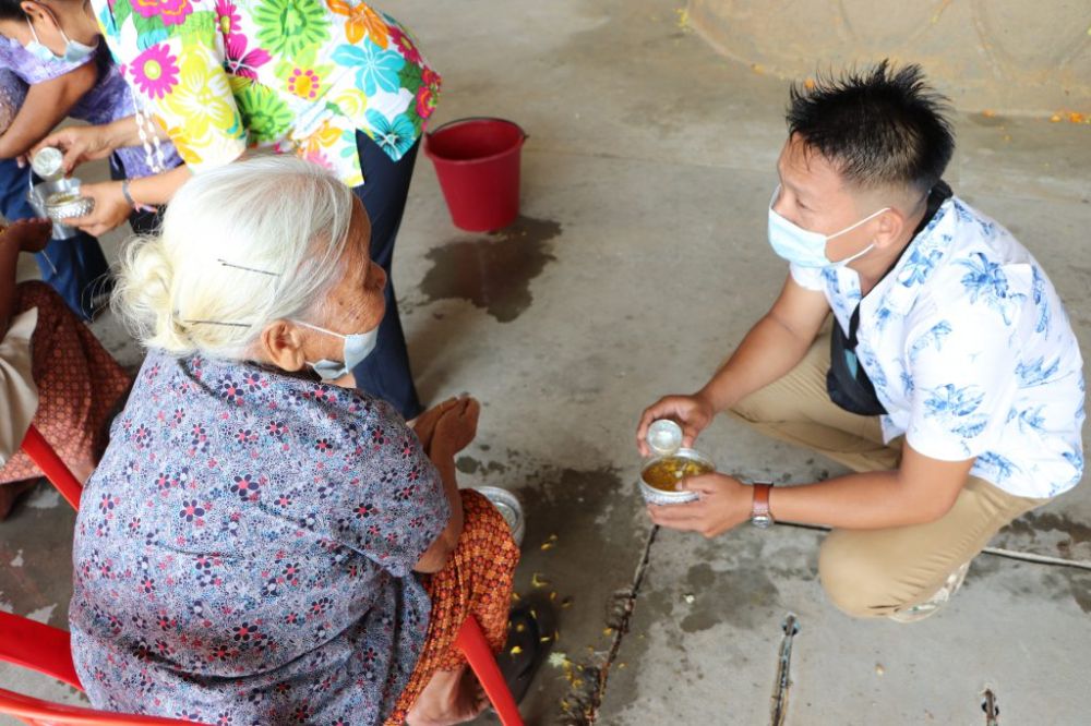 กิจกรรมสืบสานประเพณีวันสงกรานต์
