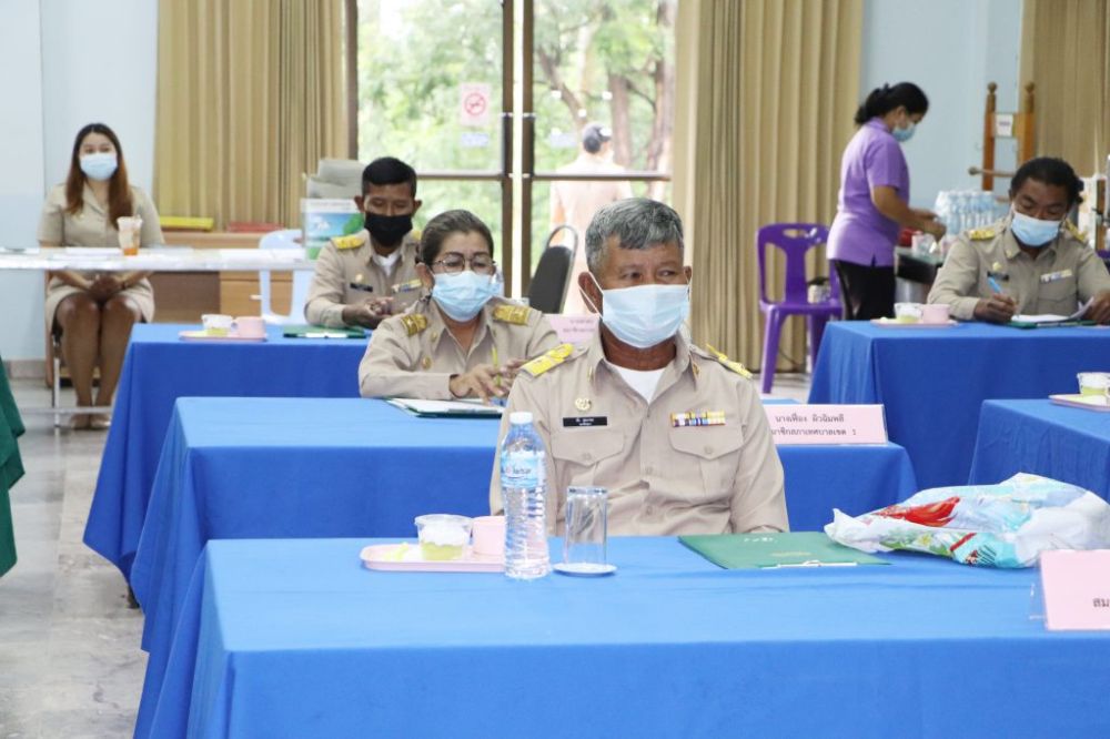 ประชุมสภาเทศบาลตำบลนกออกครั้งแรก