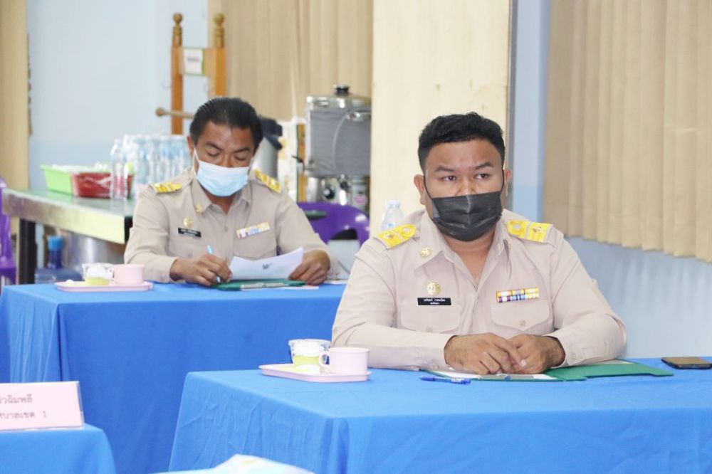 ประชุมสภาเทศบาลตำบลนกออกครั้งแรก