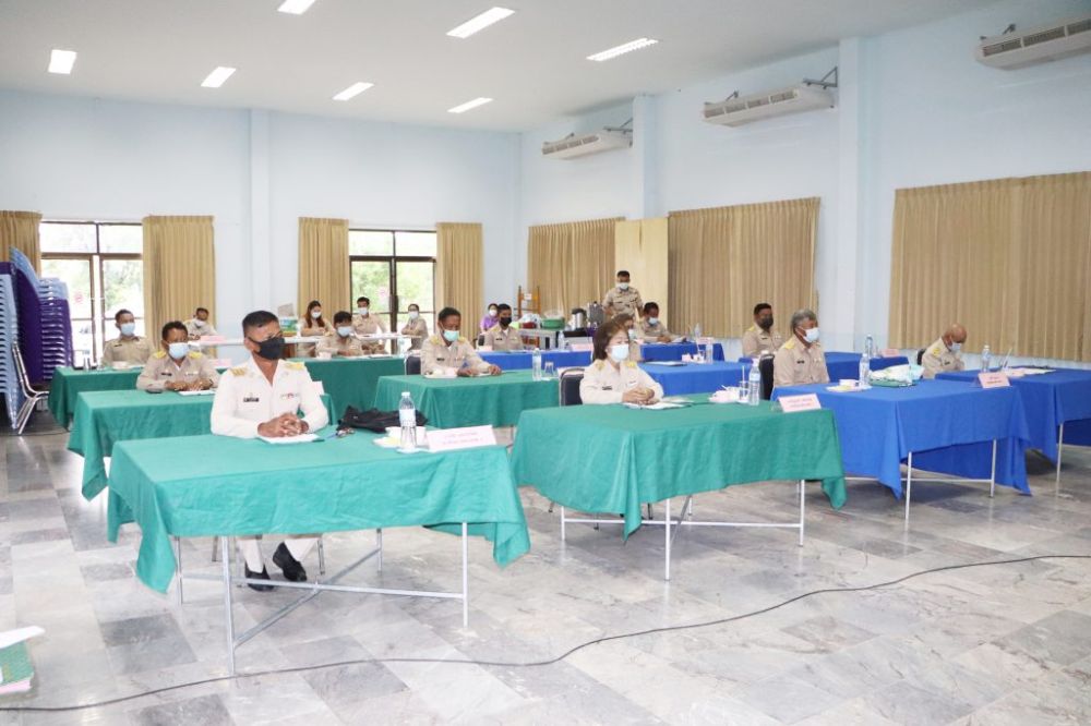 ประชุมสภาเทศบาลตำบลนกออกครั้งแรก
