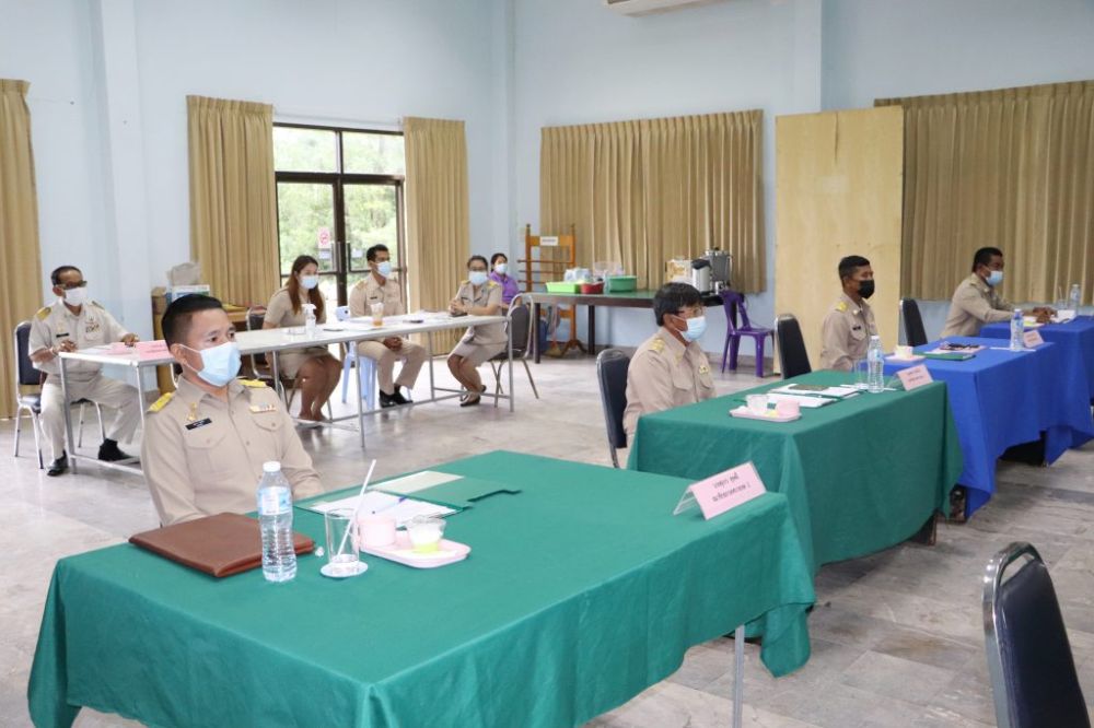 ประชุมสภาเทศบาลตำบลนกออกครั้งแรก