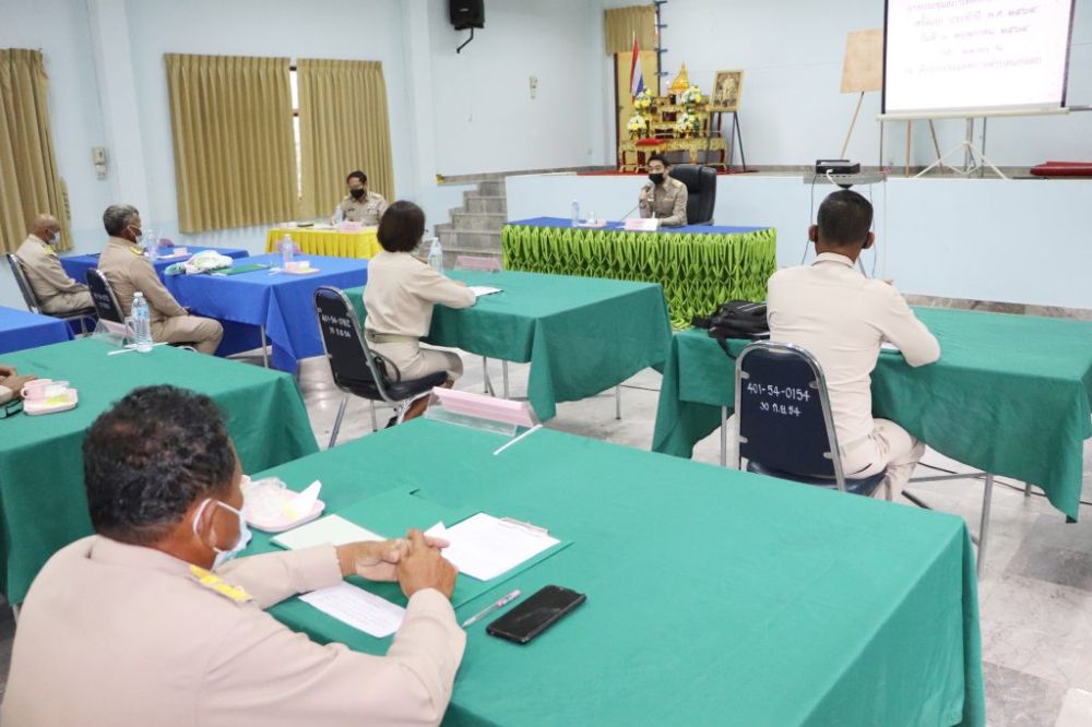 ประชุมสภาเทศบาลตำบลนกออกครั้งแรก