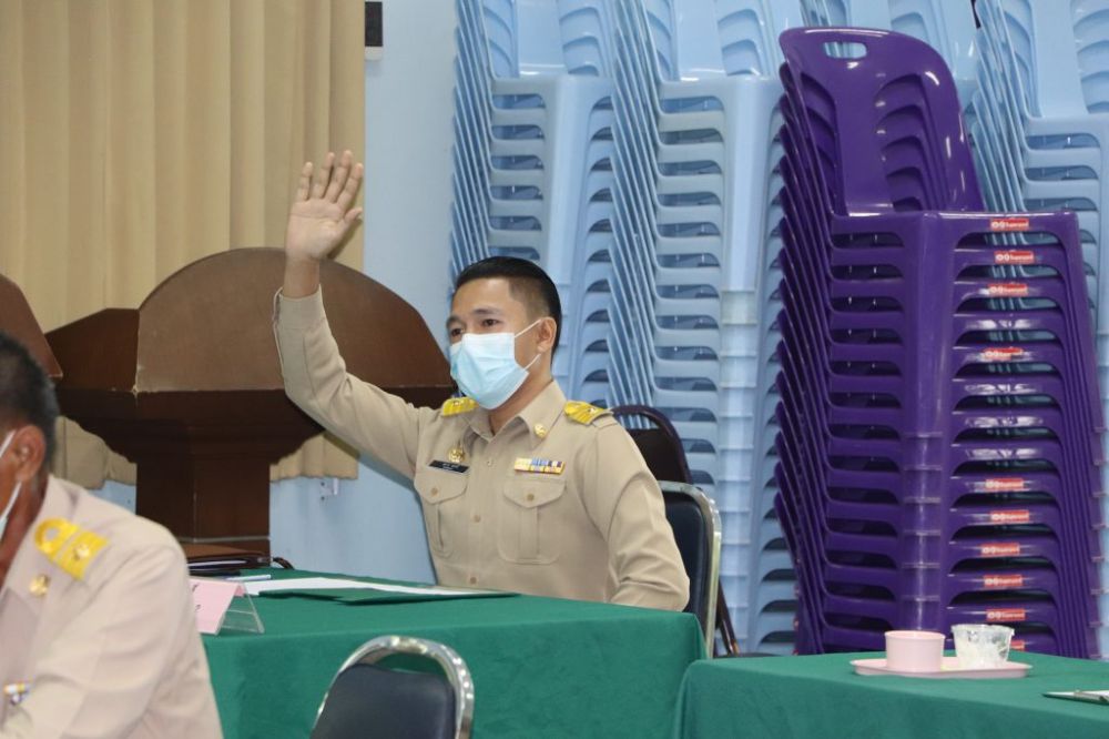ประชุมสภาเทศบาลตำบลนกออกครั้งแรก