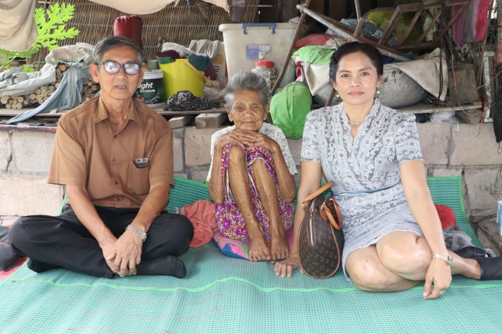 เยี่ยมผู้สูงอายุ