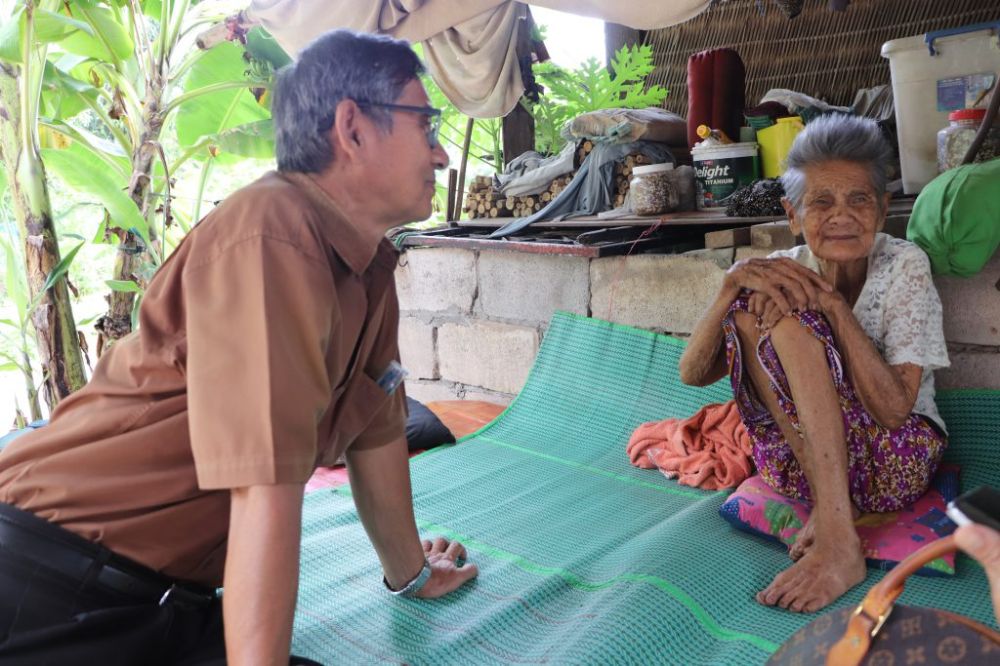 เยี่ยมผู้สูงอายุ