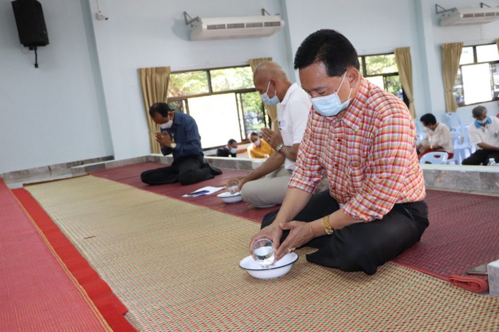 ทำบุญปีใหม่