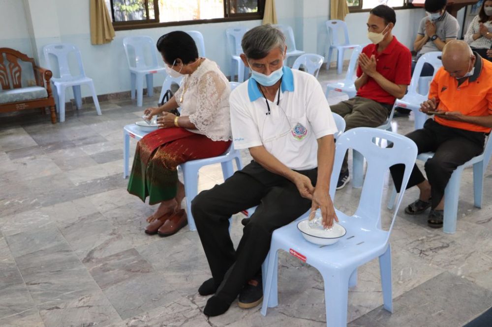 ทำบุญปีใหม่