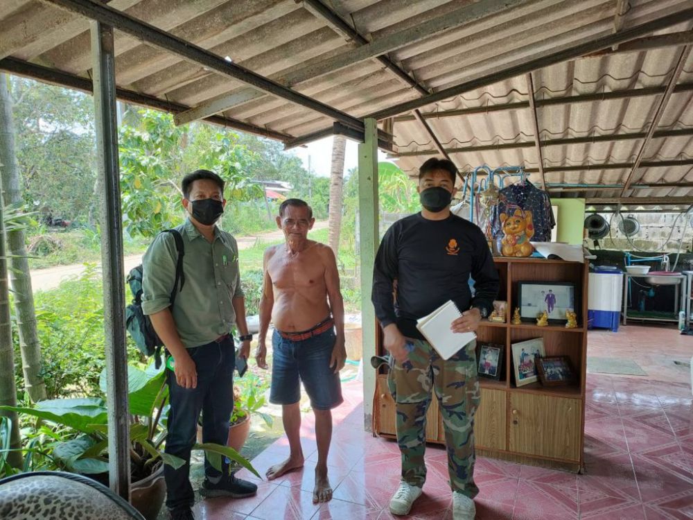 ช่วยเหลือผู้ประสบวาตภัยในพื้นที่