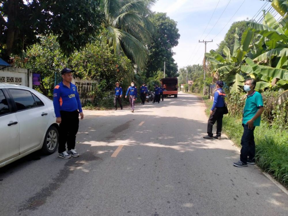 ช่วยเหลือผู้ประสบวาตภัยในพื้นที่