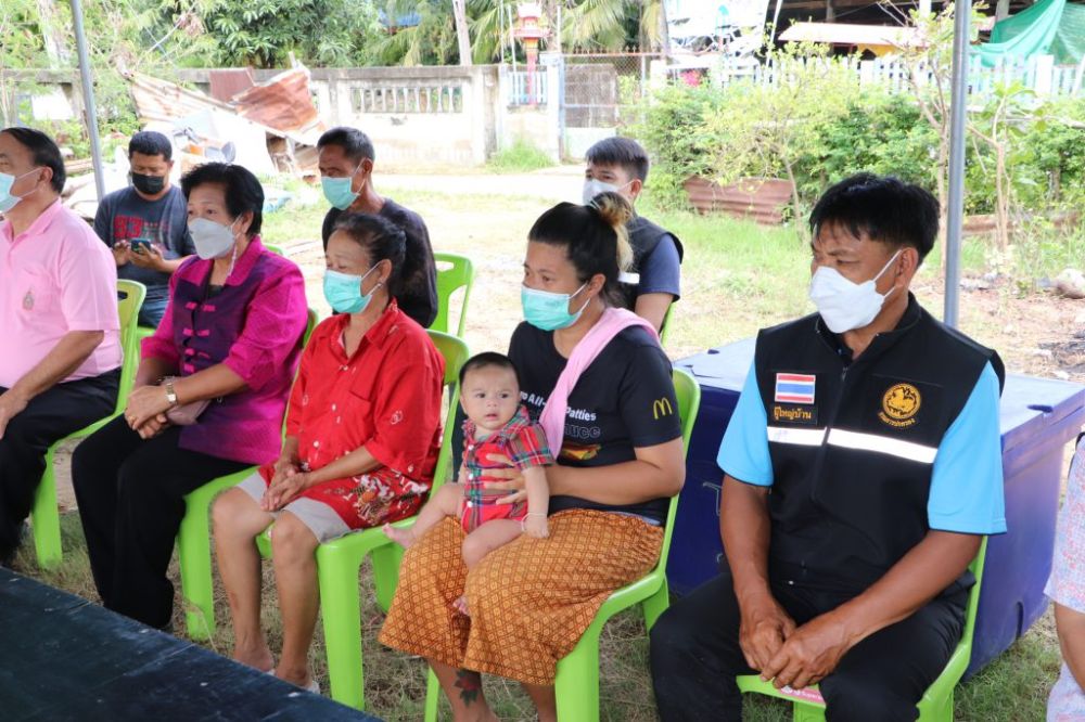 มอบเงินช่วยเหลือผู้ประสบเหตุอัคคีภัย