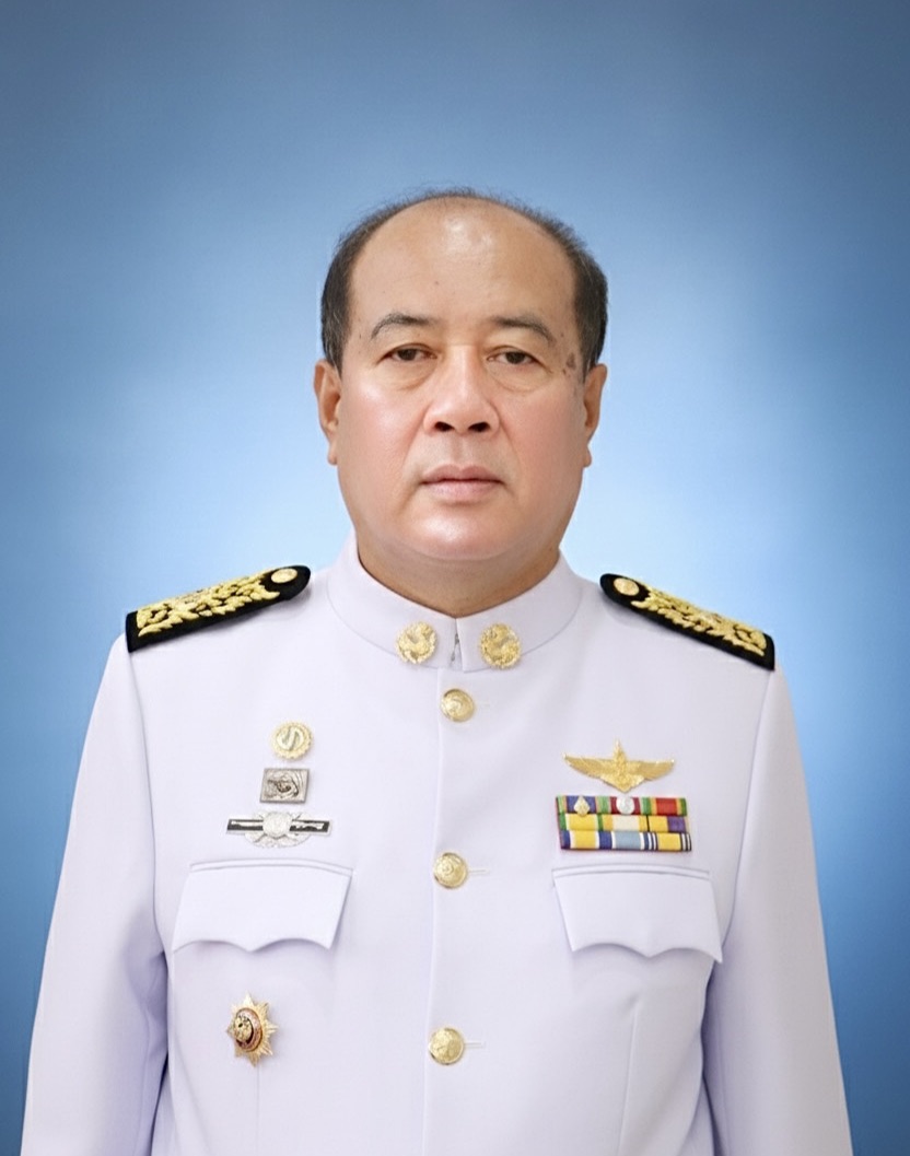 นายวีระ สิงห์สระน้อย